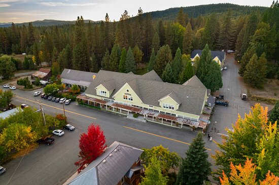 McCloud Mercantile Hotel, Haunted Hotel in McCloud